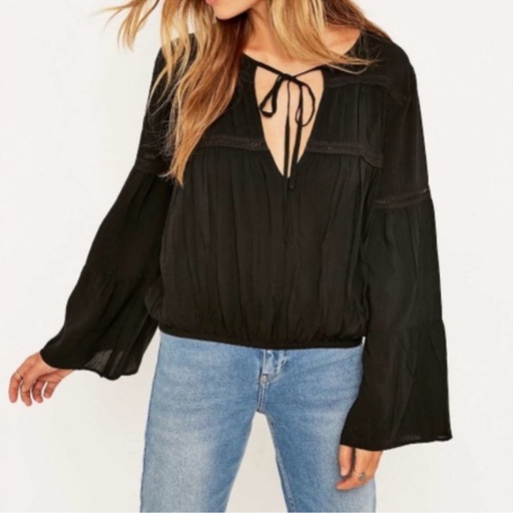 Kimchi Blue Laurel Bell Sleeve Top